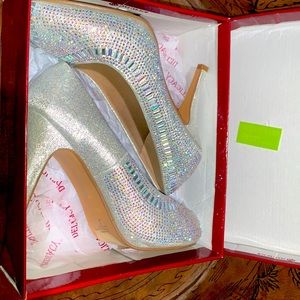 Delicacy silver heals